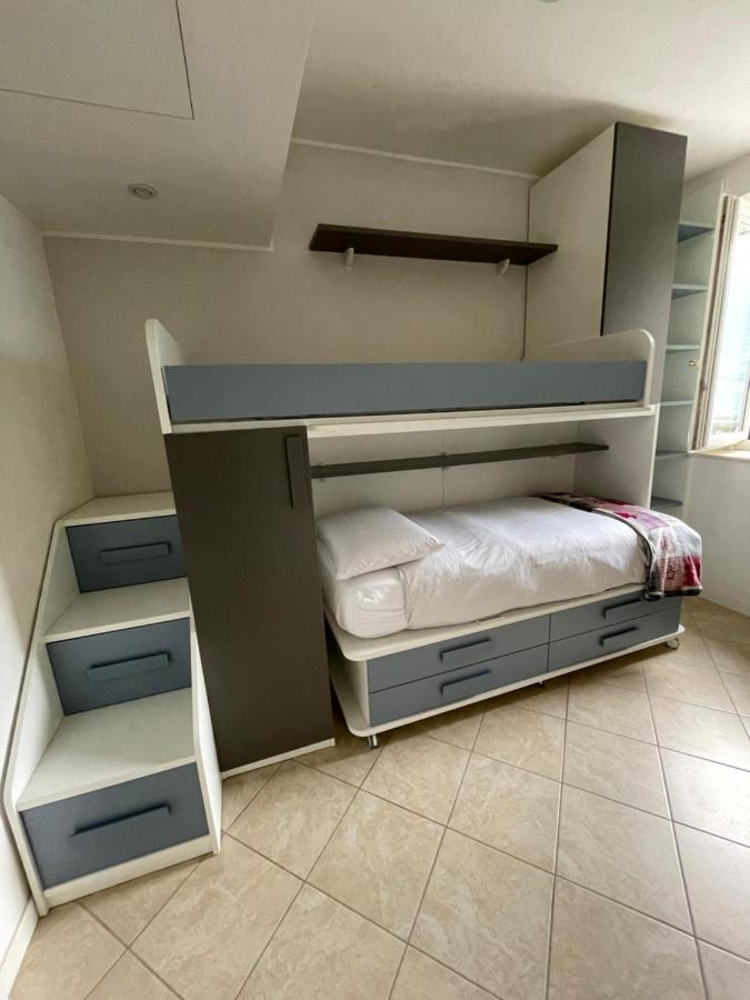 Cottage Il Cigno Con Accesso Al Lago - Como Lake Dervio Luaran gambar